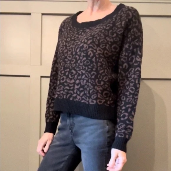 Free People Leopard Print Sweater Alpaca Wool Blend Oversized Size Small - Picture 3 of 13